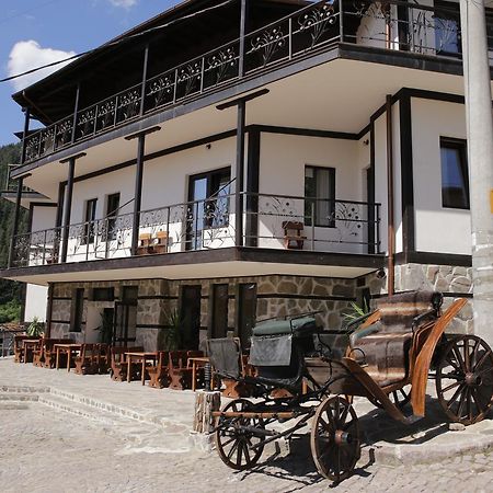 Family Hotel Valchanovata Kashta Fotinovo 외부 사진